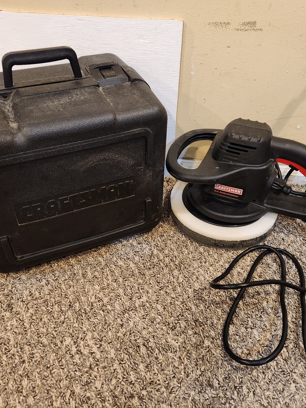 Craftsman 9 Inch Black Orbital Buffer & Polisher with Carry Case
